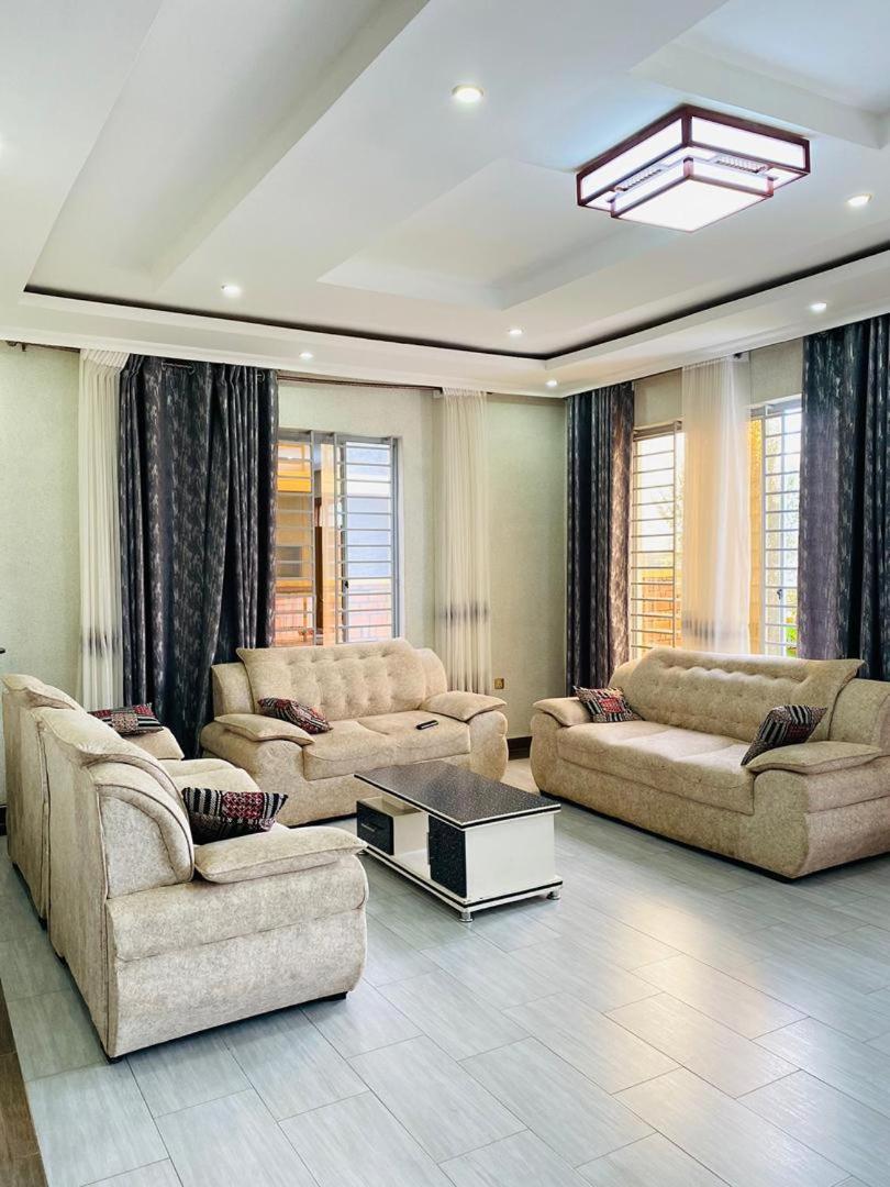 Stella Residence And Cuisine Kigali Bagian luar foto